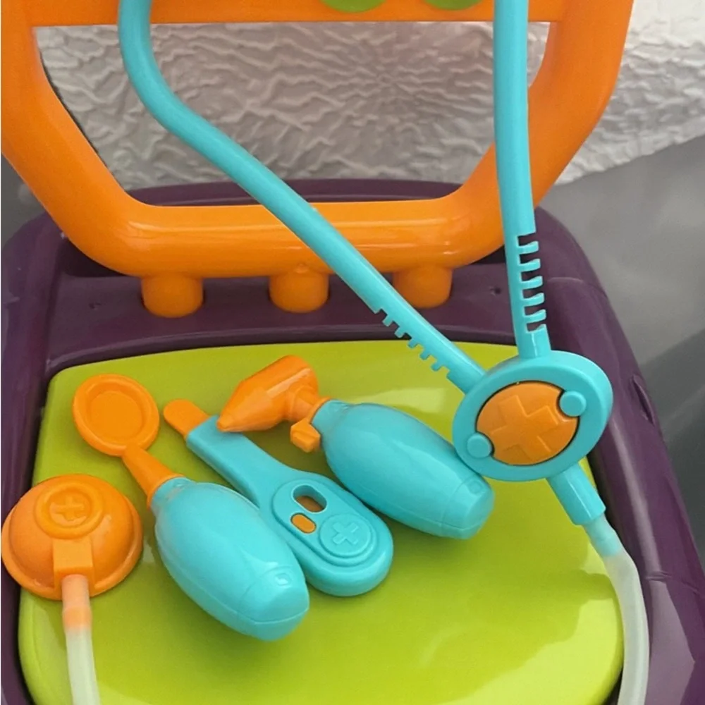 Kids pet vet medical cart with medical tools